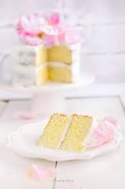 Moist And Fluffy This Easy Vanilla Olive Oil Cake Will Be Your Go To Cake Recipe For Every Birthday Or Speci Vanilla Bean Cakes Oil Cake Olive Oil Cake Recipe