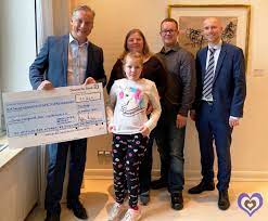 Adolphsplatz 7, 20457 hamburg, germany : Fur Sarah Deutsche Bank Mitarbeiter Spenden 11 264 Euro Offizielle Website Von Rautenherz E V