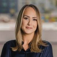 Allison Lasher's Instagram, Twitter & Facebook