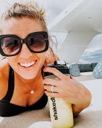 Anna Connell's Instagram, Twitter & Facebook