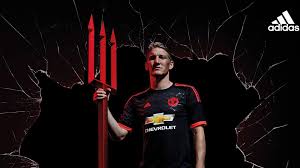 Explore more amazing sports, schweinsteiger wallpaper, schweinsteiger wallpapers, schweinsteiger wallpaper hd, schweinsteiger wallpaper iphone, bastian schweinsteiger wallpaper, bastian schweinsteiger wallpaper fc bayern wallpapers now. Schweinsteiger Wallpapers Wallpaper Cave