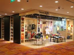 United square is a mixed retail/office development located in the novena/newton area. The Best Of United Square