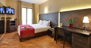 The fastest journey normally takes 4 min. 3 Star Hotel In Genoa Center Best Western Hotel Metropoli