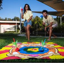 Los niños encuentran un sin número de oportunidades para poder observar, explorar y experimentar, cuando están en el es así que un niño emite sonidos, mira fijamente, sonríe o gatea para trepar por las piernas de papá o mamá. Nzhgzdd3dj8bvm
