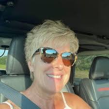 Janice Fifield's Instagram, Twitter & Facebook