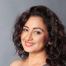 Heroine (2012) Full Cast & Crew