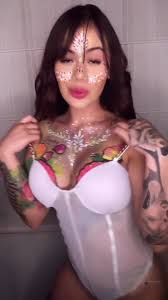 Watch online Cintia Cossio aka Cintiacossio OnlyFans - A little dance with  my body paint, only for u on X-video