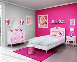 As they just love and adore barbie, they like to have their clothes and shoes all in pink. Pin Di Dekorasi