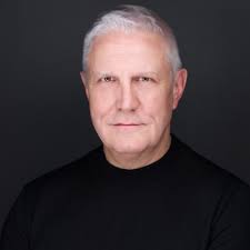 I was recently promoted to Senior Associate at FGS Global! This is such an  exciting milestone and I am so grateful to my team