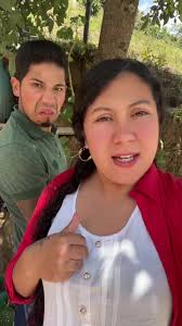 Yamile Burbano e Imelda Se Revelio: Canción de Comedia y Humor