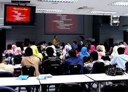 It started off with two faculties and had 118 students enrolled on 8 august 1993. Universiti Malaysia Sarawak Lot 77 Campus Indizium