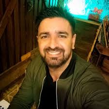 Camiseta de portero PROTEC + Guantes AREA: la combinación perfecta para una  respuesta inmediata. Nuestra camiseta incluye protecciones en el codo para  absorber los impactos, sin reducir la movilidad. Pedí nuestro catálogo