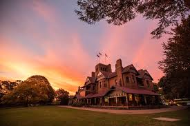 At une, we know that a vital part of online study is belonging to a learning community of adults just like you. University Of New England Au Home Facebook