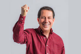 Televangelist, writer, lawyer, movie producer, servant of god and friend of all mankind. Pastor R R Soares E Internado Com Covid 19 No Rio De Janeiro Coronavirus Em Fortaleza Ceara E Mundo Ultimas Noticias No O Povo Online
