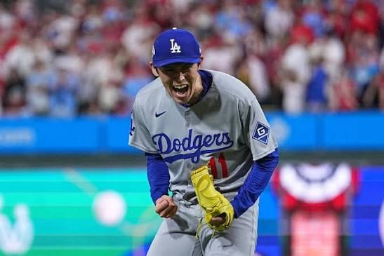 Dodgers reliever Roki Sasaki delivers save over Phillies in NLDS, emerges as another weapon
