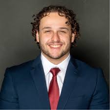 As the summer approaches, I am excited to announce that I will be working  with the Duluth Huskies as a Social Media & Webcasting Intern! Big thanks  to Greg Culver for the