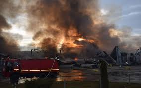 Primarul municipiului alba iulia, mircea hava, a declarat ca fabrica de condimente construita de compania supremia grup este cea mai mare din supremia grup a inceput constructia noii fabrici de condimente in 2008, cand a primit in folosinta gratuita un teren in zona de dezvoltare economica a. Pompierii ContinuÄƒ IntervenÅ£ia La Fabrica De Condimente Din Alba Iulia Incendiul Nefiind Stins Nici DupÄƒ 14 Ore Video