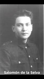 Reels del poema La Bala de nuestro soldado desconocido Salomón de la Selva  portando su traje militar de la Real Armada Británica participante y  combatiente en la 1ra guerra mundial.