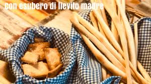 L'unica attenzione da usare è quella di. Grissini Fatti In Casa Croccantissimi Con Esubero Di Lievito Madre Crackers Al Sesamo Youtube