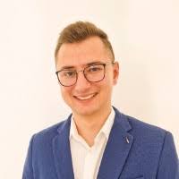 90+ "Fíček" profiles