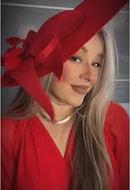 Xavier Middleton Table