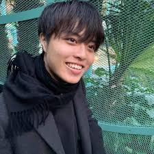 Second to last officer introduction! Here is our vice president that is  also part of the design team! ✨ MEET OUR VICE PRESIDENT!! •••••••••••• Tina  Sato 役職：Vice President/Design メジャー：Design Media Arts/Psychology  出身地：Cupertino