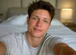 Today day is matt Rife birthday wish him happy birthday 🎂 🥳