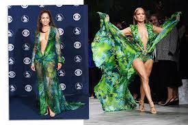 If you have good quality pics of jennifer lopez, you can add them to forum. Jennifer Lopez S Reprised Green Versace Dress Deserves Its Own Oscar Buzz Vanity Fair