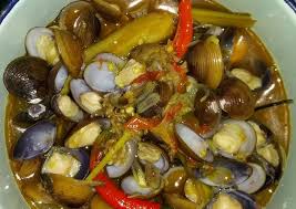 1 kg kerang hijau yg masih ad cangkangnya 7 siung bawang merahh ukuran. Resep Kerang Kupang Kuah Kuning Yang Enak Banget Aneka Ragam Resep