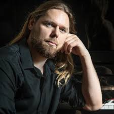 Stream Roman Kovalik music