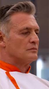 ¡Las cosas se ponen intensas en la cocina de #TopChefVIP4! 🔥 La presión  sube sin freno, y los jueces no tendrán compasión 🔪💥 ESTA NOCHE, uno dice  adiós… ¿Quién será el participante eliminado? 👩🏻‍🍳👨🏼‍🍳 ...