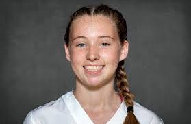 Ella Casey's Instagram, Twitter & Facebook