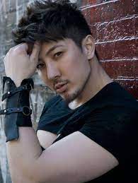 Usually lightening textured or curly hair, it could compromise the integrity of curls but when u add the guy tang collagen powder, the. Guy Tang Shares His Pricing Strategy For Private Suite Artists Guy Tang Hair Guy Tang Hair Stylist Life