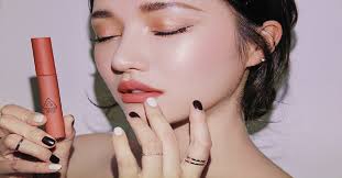 Top 5 sản phẩm son môi màu cam đất hiện đang được ưa chuộng nhất
