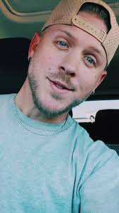 Who else loves this type of relationship?! 🙋🏼‍♂️🙃😍 #fyp #dating  #relationship #justsayin