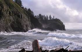 Long Beach Washington Watch The Waves At Cape Disappointment Long Beach Washington Washington Beaches Vacation