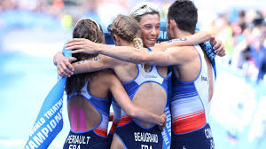 Les championnats du monde de triathlon 2020 sont composés d'une série de sept étapes, organisées par la fédération internationale de triathlon (itu). Une Deuxieme Etoile Pour Le Triathlon Aussi Championnat Du Monde De Relais Mixte 15 Juillet