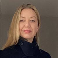 Lori Ritchie's Instagram, Twitter & Facebook