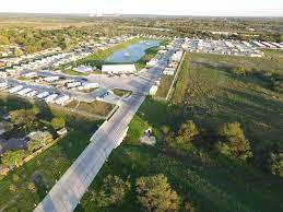 The rv resort is on the far west side of san antonio, just minutes from major amenities like malls, parks, and golf courses. Greenlake Rv Resort In San Antonio Texas Bookyoursite