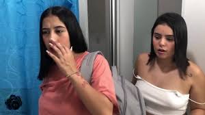 compartiendo habitación de hotel con mis hijastros- trio - sexo duro -  enorme corrida - XNXX.COM