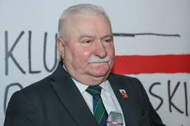 Han var grundare av den fria fackföreningsrörelsen solidaritet och satt i den rollen fram till 1990 i ledningen för den demokratiska oppositionen i polen. Lech Walesa Najnowsze Informacje Biografia Wiadomosci Wprost