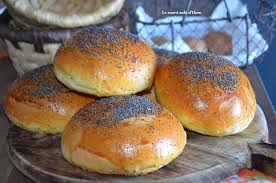 Pains A Burger Maison Buns Brioches Le Sucre Sale D Oum Souhaib En 2020 Recettes De Cuisine Cuisine Et Boissons Alimentation