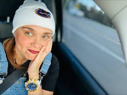 Happy Saturday ! My gator favorite people ! 🐊🐊🐊🐊 from our little  swamp!!!