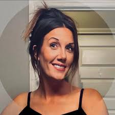 Sooo John is Ted Lasso with long hair yeah?? 🤔🤔