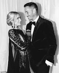 Paris hilton has gone instagram official with carter reum after months of speculation. Paris Hilton Geht Schliesslich Instagram Mit Offiziellen Freund Carter Reum Aktuelle Boulevard Nachrichten Und Fotogalerien Zu Stars Sternchen