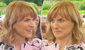 Showing your beautiful body curvy and makes you be the attractive female and elegant lady. Fiona Bruce Shocked By Naughty Skirt Lifter Bend Down And Lift It Up To Your Knicks Tv Radio Showbiz Tv Express Co Uk
