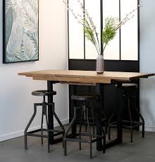 Table de bar mesurant 147cm de longueur et 70cm de largeur. Table Haute Extensible Bois Recycle 120 160 Cm Brisbane Tables Hautes Mange Debout Pier Import