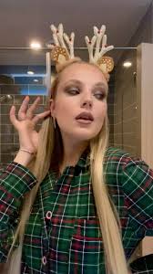 𝓟𝓸𝓵𝓲𝓷𝓪 𝓢𝓪𝓿𝓬𝓱𝓾𝓴