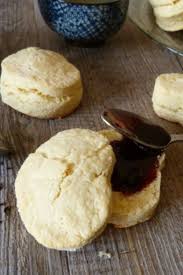 Scones En Forme De Coeur Une Idee De Recette Pour Le Petit Dejeuner Du 14 Fevrier Scones Recette Gouter Recette Scones