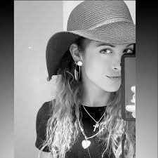 Profile for Samantha Sandy